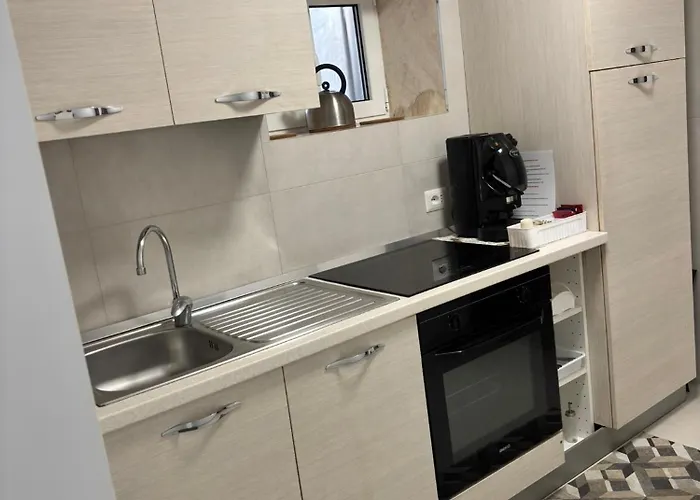 Your Home, In The Center Of Apartment *